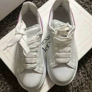 Girls Alexander McQueen….31 (us 13)